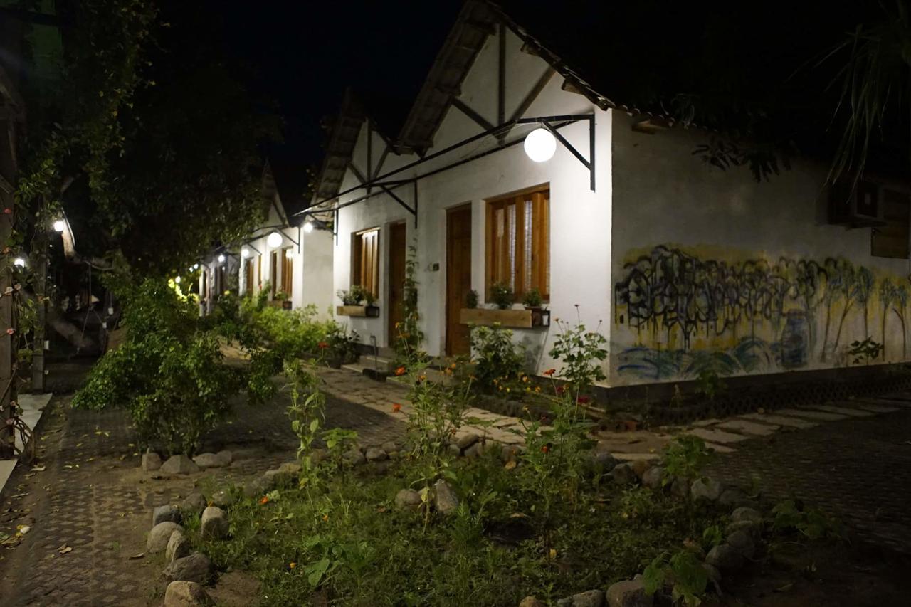 Dao Hoa Vang Villa Cam Ranh Buitenkant foto